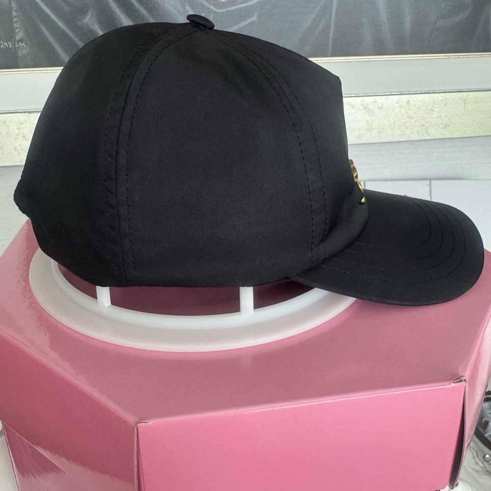 Valentino Garavani Black Cap with Gold Logo - Picture 5 of 11